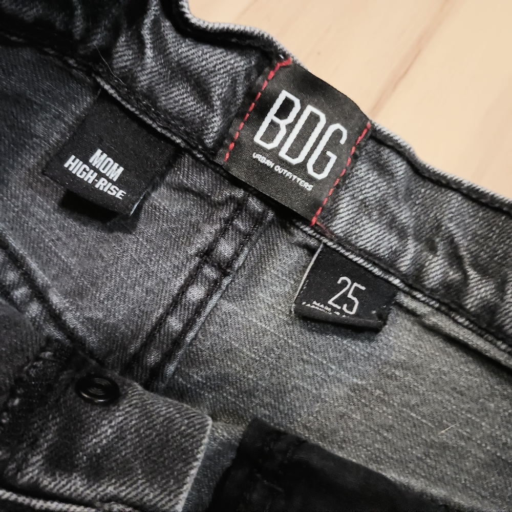 BDG Hi-rise Button Up Shorts - Picture 5 of 5